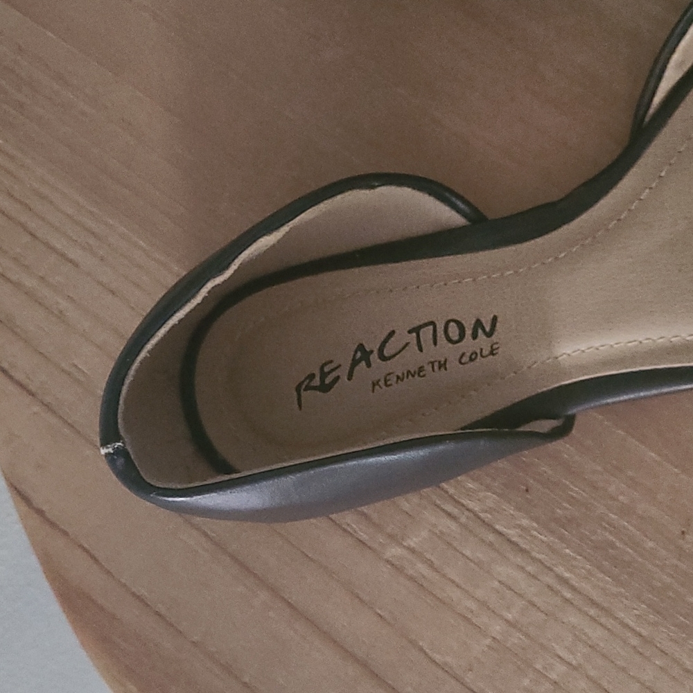 Shoes - Picture 2 of 3